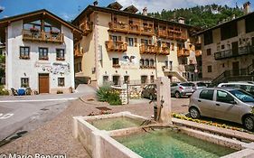 Hotel San Lorenzo San Lorenzo Dorsino Exterior photo