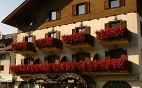 Hotel International Tarvisio Exterior photo