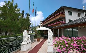 Hotel Centro Benessere Gardel Arta Terme Exterior photo