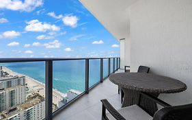 Lyfe Oceanview Resort Luxury 2 Bedroom Unit Hollywood Exterior photo