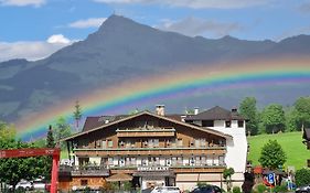 Sport Und Familienhotel Klausen Kirchberg in Tirol Exterior photo