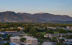 Rydges Esplanade Resort Cairns Exterior photo