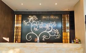 Brits Hotel Puri Indah Jakarta Exterior photo