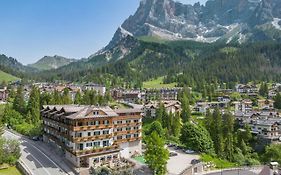 Hotel Colfosco San Martino Di Castrozza Exterior photo