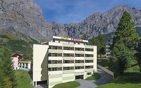 Hotel Astoria Leukerbad Exterior photo