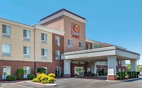 Comfort Suites Urbana Champaign, University Area Exterior photo