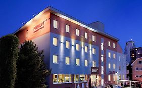 Premium Business Hotel Pozsony Exterior photo