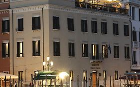 H10 Palazzo Canova Hotel Velence Exterior photo