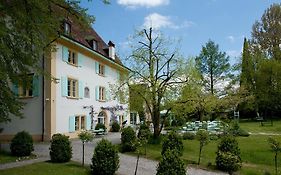 Schloss Ueberstorf - Tafeln, Tagen, Traeumen Hotel Exterior photo