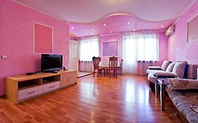 Lessor Centre Apartments Almati Room photo