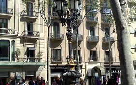 Hostal Capitol Ramblas Barcelona Exterior photo