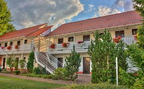 Pension Geranienhof Stahnsdorf Exterior photo