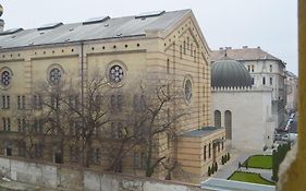 Synagogue View Guest House Budapest Exterior photo
