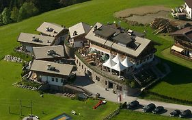 Maierl-Alm & Maierl-Chalets Aparthotel Kirchberg in Tirol Exterior photo