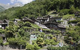 Rustici Della Verzasca Ferien Wohnungen Vogorno Exterior photo