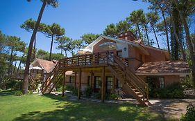 Posada Del Bosque By Hs Villa Carilo Exterior photo