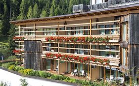 Lagacio Hotel Mountain Residence San Cassiano  Exterior photo