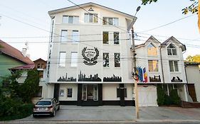 Bed & Breakfast Olsi Kisinyov Exterior photo