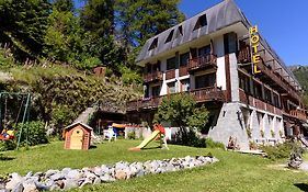 Hotel Genzianella Champoluc Exterior photo