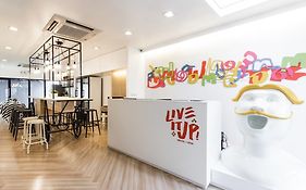 Liveitup Asok By D Varee Bangkok Exterior photo