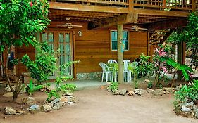 Blue Island Divers Casa Descanso Apartman Sandy Bay Exterior photo