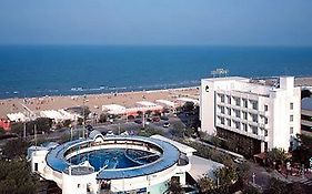 The Promenade Luxury Wellness Hotel Riccione Exterior photo