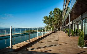 Pirita Beach Apartments & Spa Tallinn Exterior photo