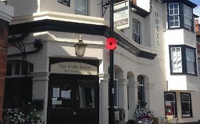 The Olde Swan Hotel Chertsey Exterior photo