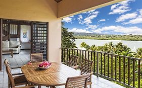 Poppy'S On The Lagoon Port Vila Exterior photo