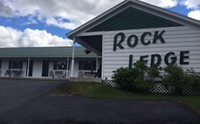 Rock Ledge Motel Alexandria Bay Exterior photo