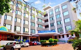 Ashraya International Hotel Bengaluru Exterior photo