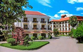 Steung Siemreap Hotel Sziemreap Exterior photo