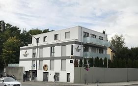 Sahara Falcon Aparthotel München Exterior photo