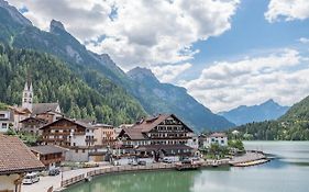 Sporthotel Europa Sul Lago Alleghe Exterior photo