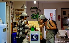 Rocket Hostels Gracia Barcelona People photo