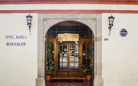 Hotel Modelo Quetzaltenango Exterior photo