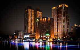 Ambassador Hotel Kaohsziung Exterior photo