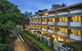 Sterling Lonavala Hotel Exterior photo