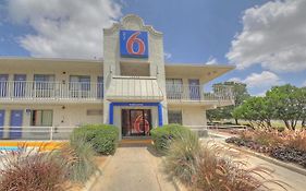 Motel 6 San Antonio, Tx Six Flags Fiesta Tx - La Cantera Area Exterior photo