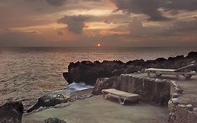 Sunset On The Cliffs Hotel Negril Exterior photo