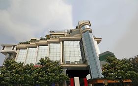Monarch Brigade Road Hotel Bengaluru Exterior photo