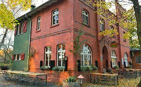 Landhaus Dessau Hotel Exterior photo