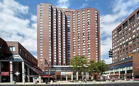 Boston Marriott Cambridge Hotel Exterior photo