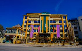 Yellow Pagoda Hotel Katmandu Exterior photo