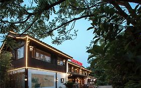 Yurong West Lake Cottage Resort Hotel Hangcsou Exterior photo