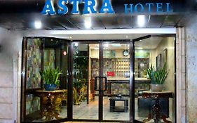 Astra Hotel Bejrút Exterior photo
