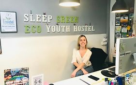 Sleep Green - Certified Eco Youth Hostel Barcelona Exterior photo
