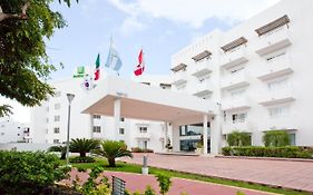 Ocean View Cancun Arenas Hotel Exterior photo