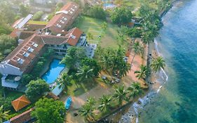 Earl'S Reef Hotel Bentota Exterior photo