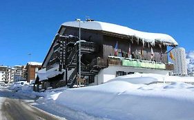 Miramonti Hotel Colle Colle Sestriere Exterior photo